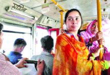 গণপরিবহনে নারীর দুর্ভোগ কমান